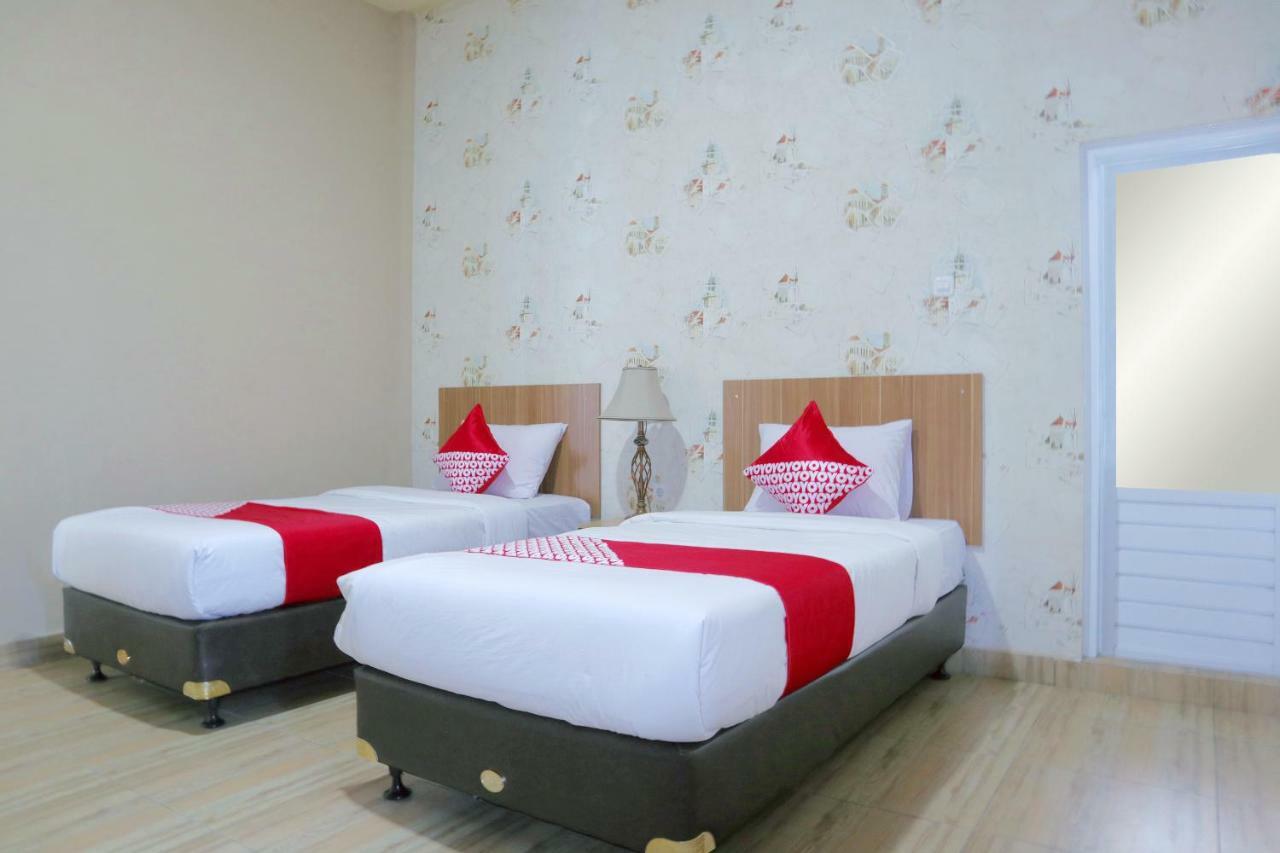 Oyo 1386 Hotel Grand Gabelo Bukittinggi Kültér fotó